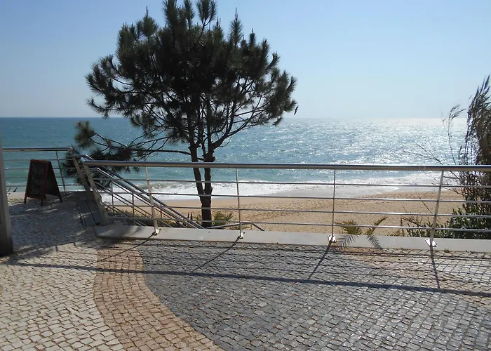 4c Atlantico 1 - Casas & Papeis * Armação de Pêra